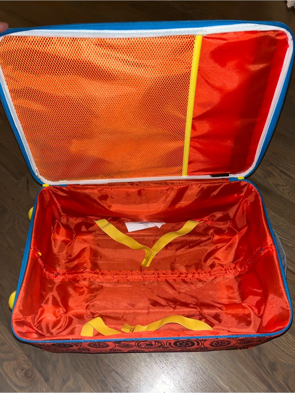 Disney Pixar Cars Way Ahead Of You Rolling Suitcase Lightning McQueen Luggage - Picture 5 of 8